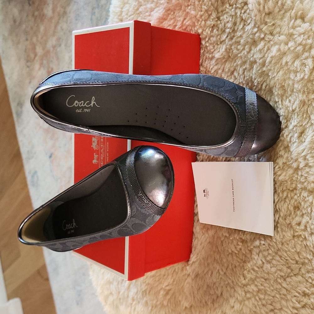 NWT IOB Coach August PGM Signature Indigo Metallic Ballet Flats